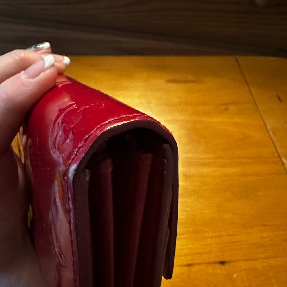 Louis Vuitton Red Vernis Leather Sarah Wallet - Picture 8 of 12